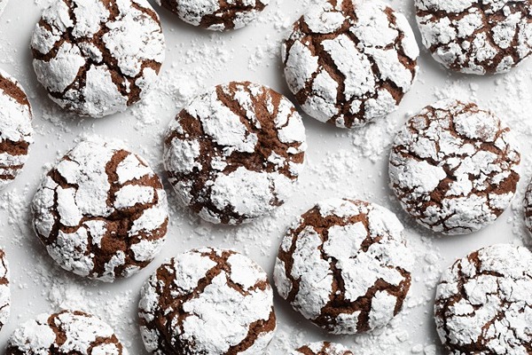 Easy Black Cocoa Crinkle Cookies - My Happy Bakes